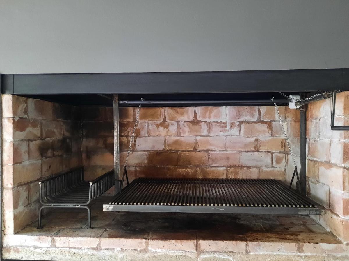 Casa De Invitados Con Parrilla Y Horno A Lena Ushuaia Dış mekan fotoğraf