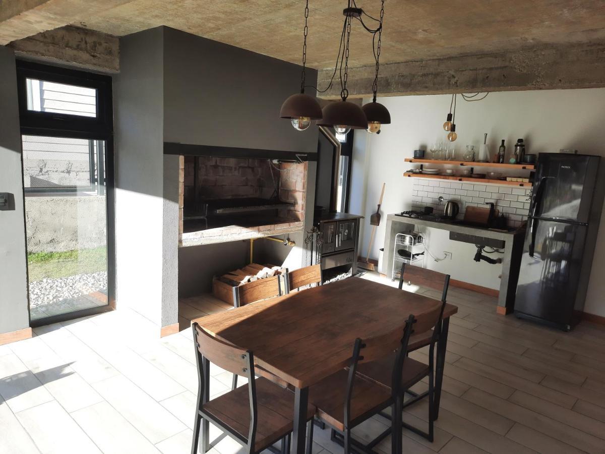 Casa De Invitados Con Parrilla Y Horno A Lena Ushuaia Dış mekan fotoğraf